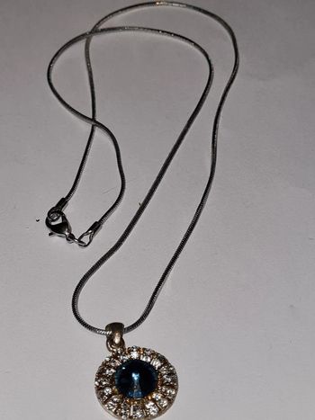 Collier plus pendentif