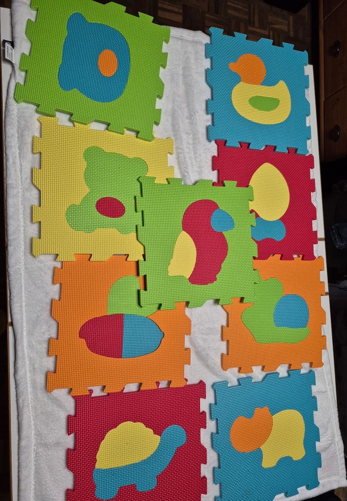 Lot 9 dalles puzzle en mousse multifonctions - photo numéro 3