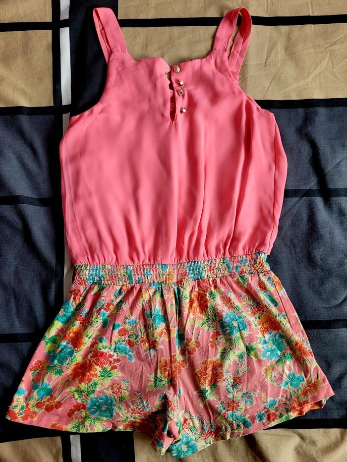 Combinaison rose saumon et fleurs GUESS - photo numéro 2