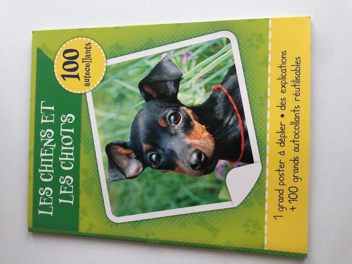 Livre autocollants sur les chiens