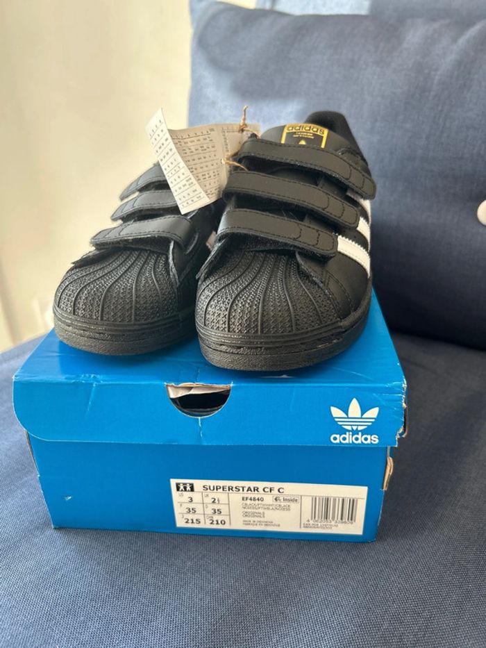 Adidas Superstar taille 35