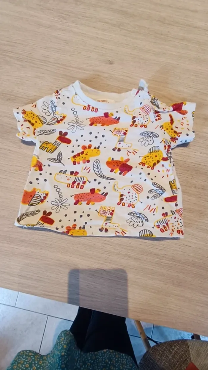 T-shirt