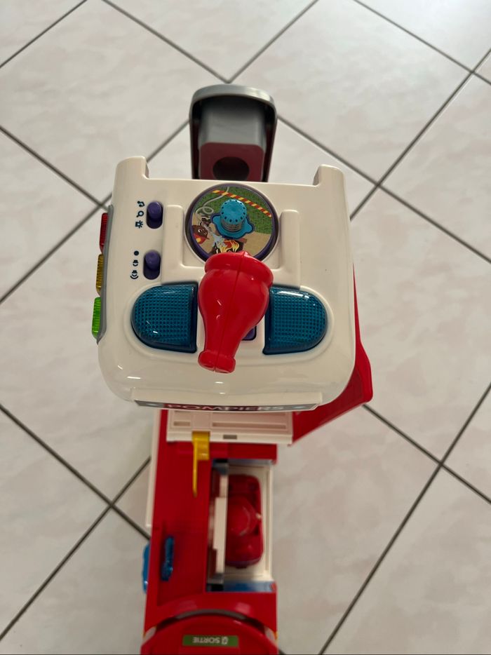 camion caserne de pompier Tut Tut copains Vtech. - photo numéro 10