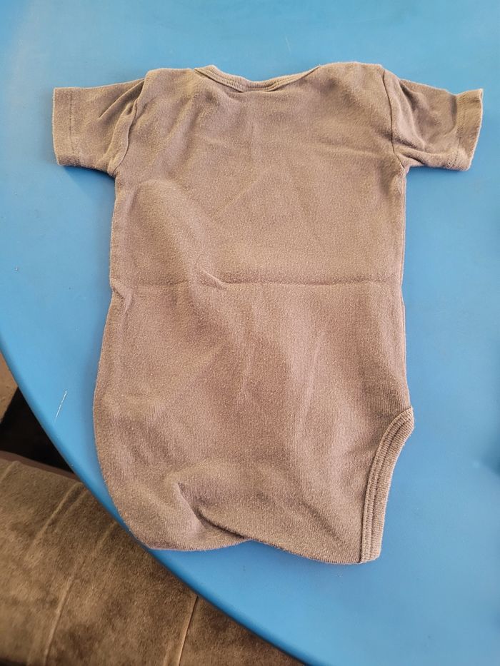 2  bodies manches courte absorba et tom et kiddy - photo numéro 5