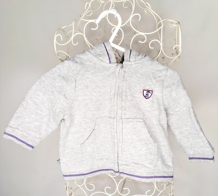 Gilet à capuche obaibi 6 mois