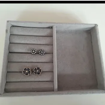 boucle d'oreille