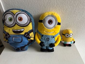 lot de peluche minions