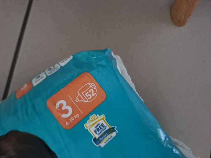 Deux paquets de couche pampers - photo numéro 3