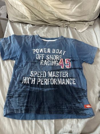 Tee shirt