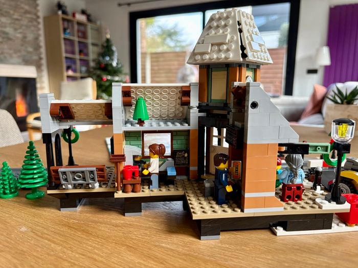 Lego 10259 - La gare du village d’hiver - photo numéro 6
