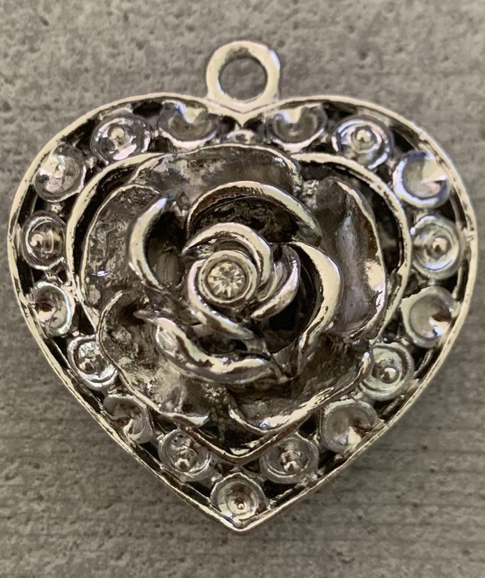 Pendentif en forme de cœur