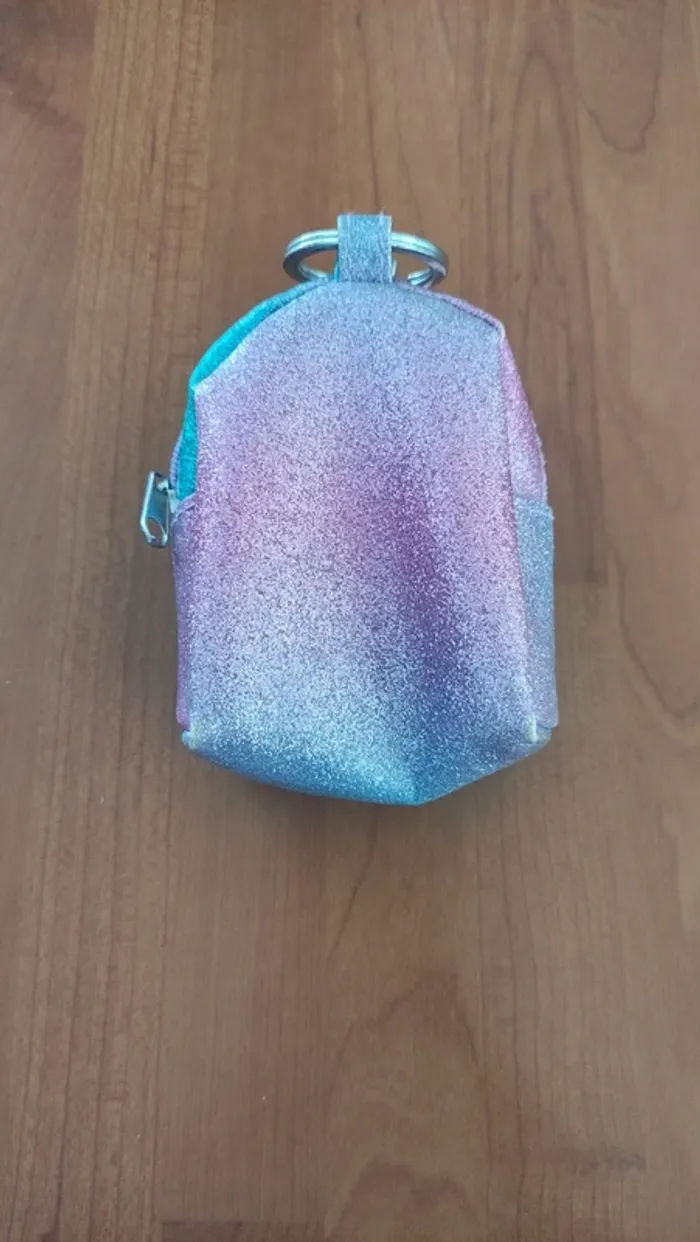 Petit sac porte clé pingouin pailleté - photo numéro 3
