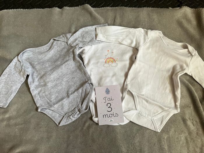 Lot body mes petits cailloux 3M