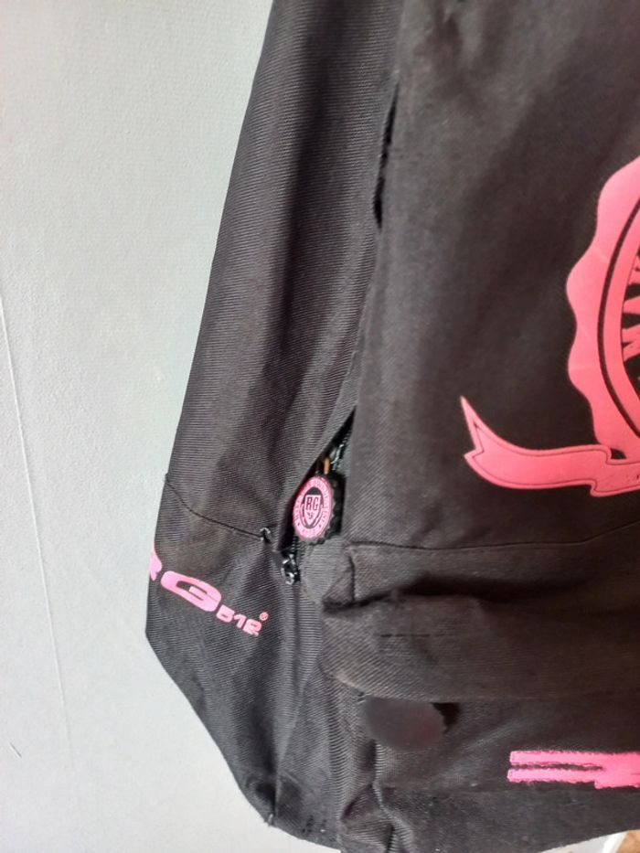 Sac à dos noir et rose - photo numéro 3