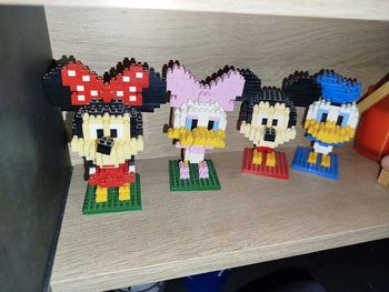 Figurine mini lego Disney Minnie mickey Daisy Donald