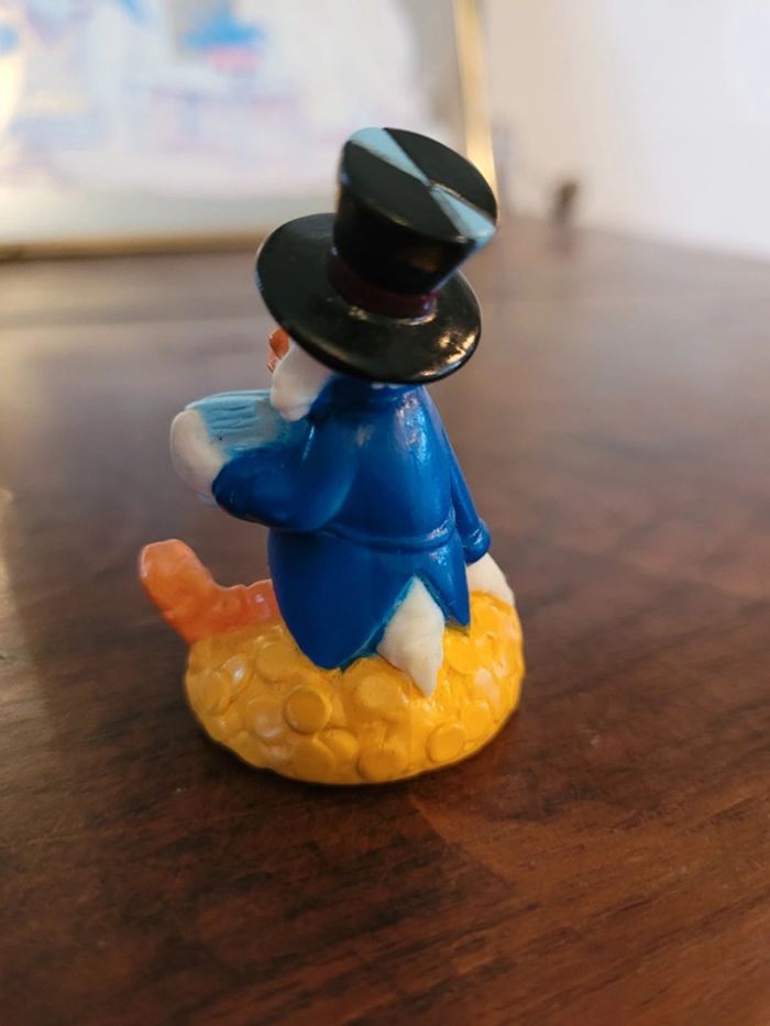 Vends figurine picsou assis sur son or 70s - photo numéro 2