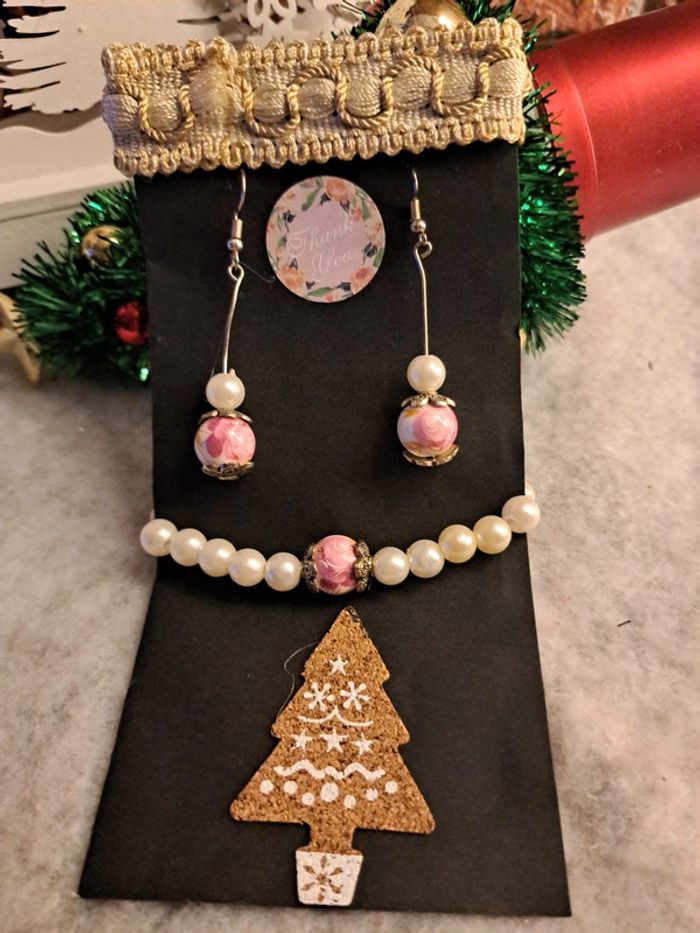 Boucles d'oreilles pendante avec bracelet rose et blanc - photo numéro 2