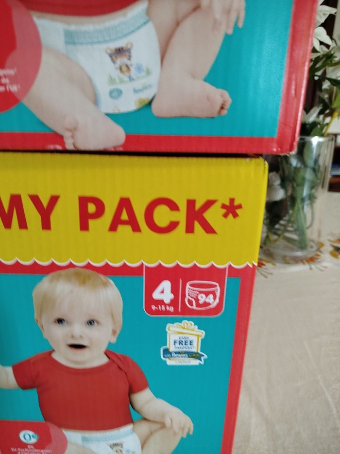 188 couche Pampers taille 4 pants neufs - photo numéro 2