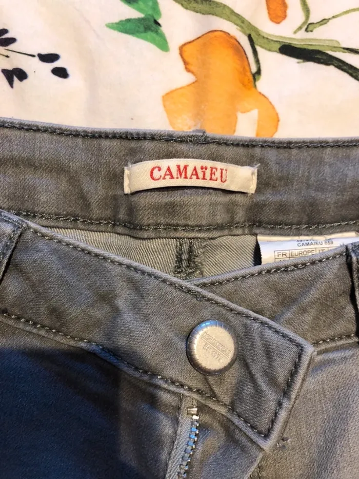 Jean camaïeu neuf - photo numéro 2
