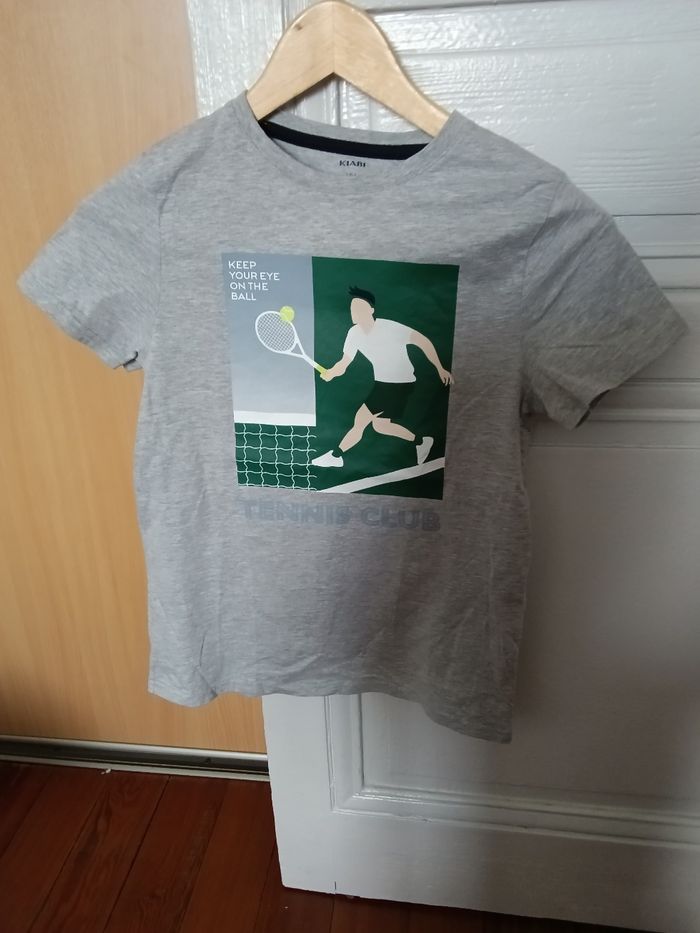 Tee-shirt Kiabi gris et multicolore
