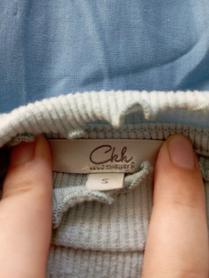 Pull bleu clair - photo numéro 2