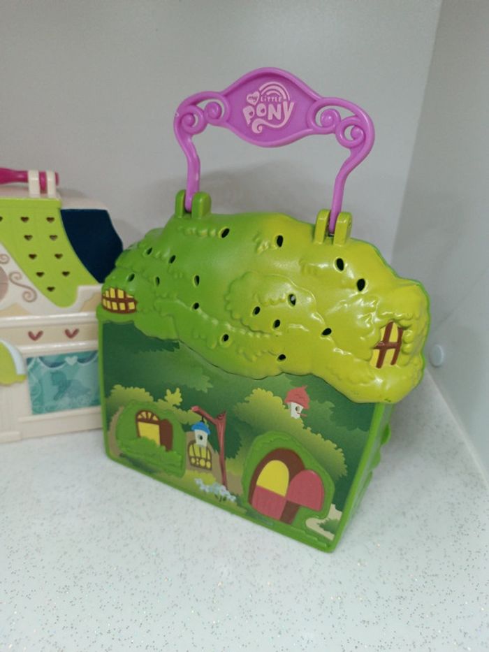 Little Pony petit poney wiki maisonnette petite maison house cottage boutique magic nightmare night - photo numéro 7