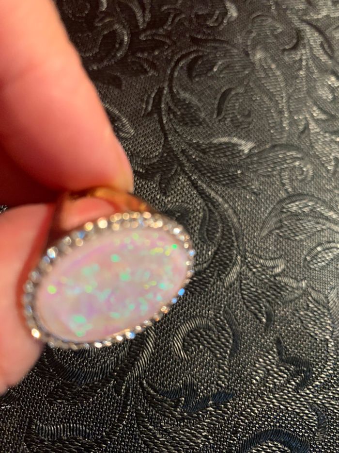 Une bague neuve - photo numéro 2