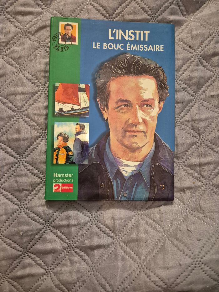 Livre ado - photo numéro 2