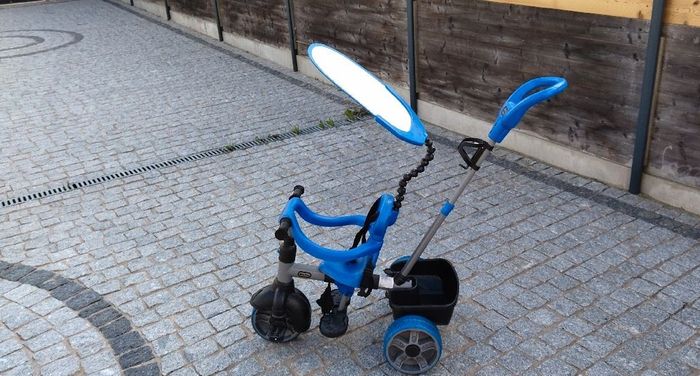 Tricycle évolutif 4 en 1 – du guidage à l’autonomie