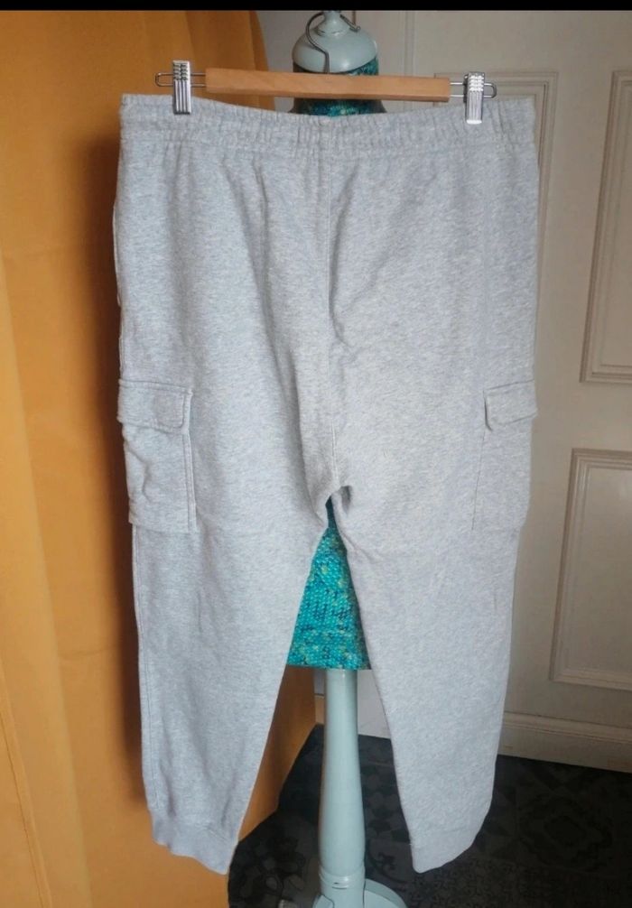 Joli jogging Foot korner - photo numéro 3