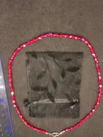 Collier raz de cou en cristal Neuf