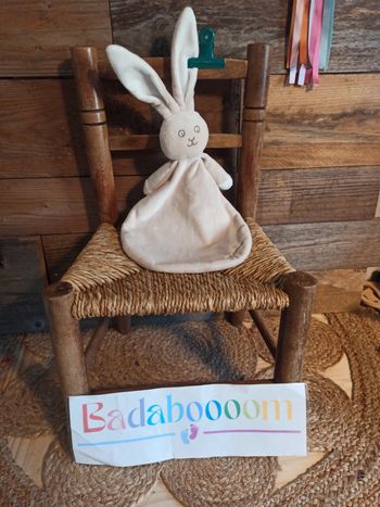 Doudou lapin Clarins tbe