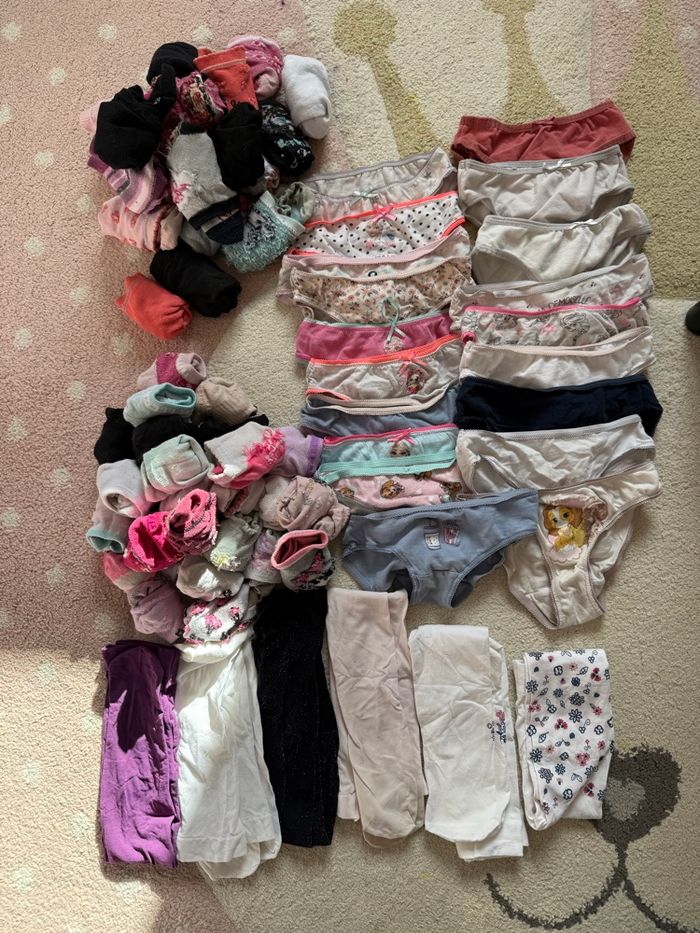 Lot de 55 sous vêtements fille 2-3 ans