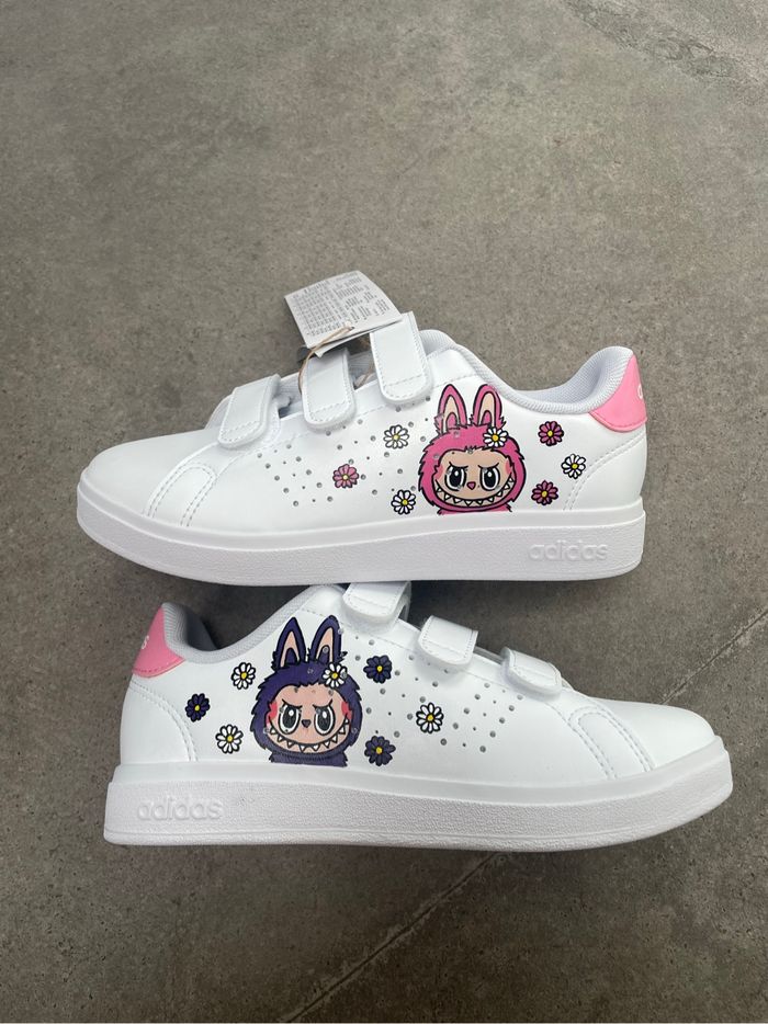 Basket adidas rose Labubu