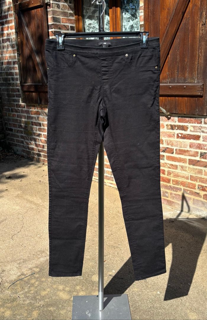 👖 Jean stretch noir H&M – Taille 42