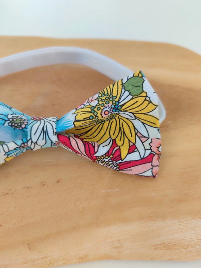 Noeud papillon fleuri multicolore - photo numéro 3