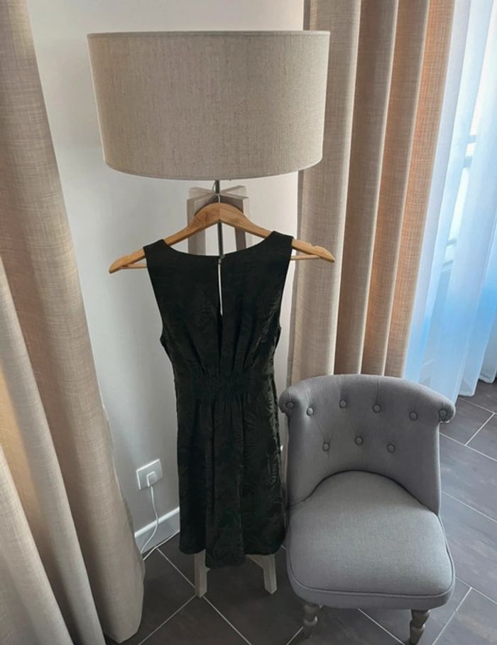 Robe estivale vert kaki naf naf taille 38 - photo numéro 2