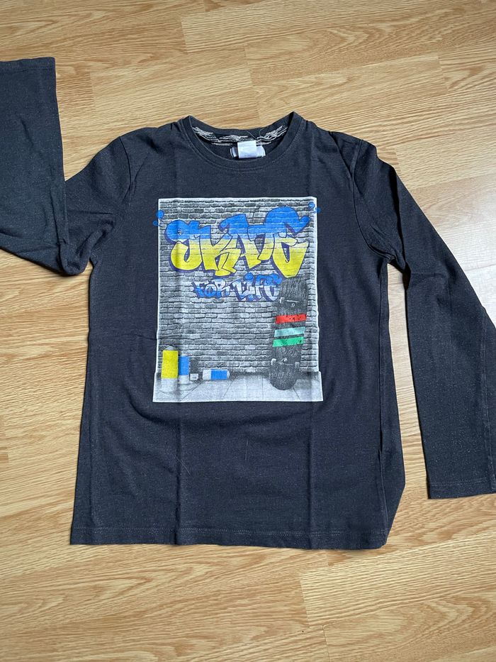 Haut manches longues taille 12 ans