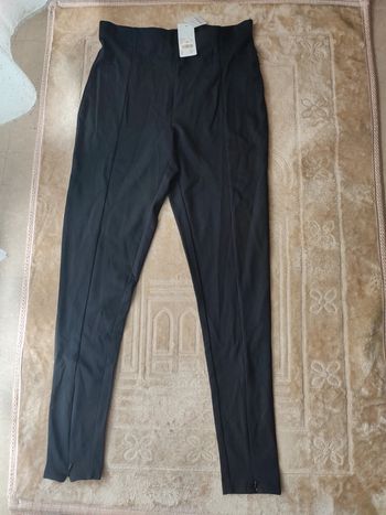 Pantalon moulant et taille élastique T.L