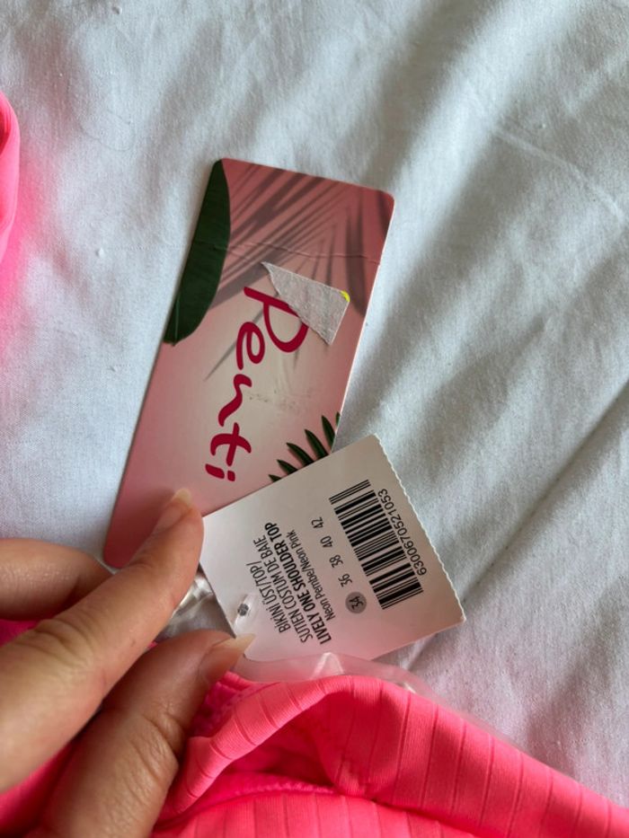 Haut de maillot de bain asymétrique bandeau bretelle rose fushia penti taille XS/34 neuf - photo numéro 2