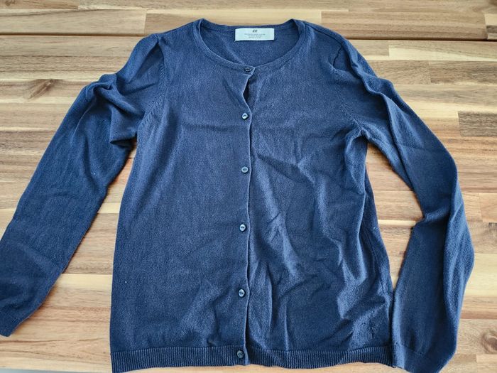 Gilet basique boutons bleu marine col rond H&M