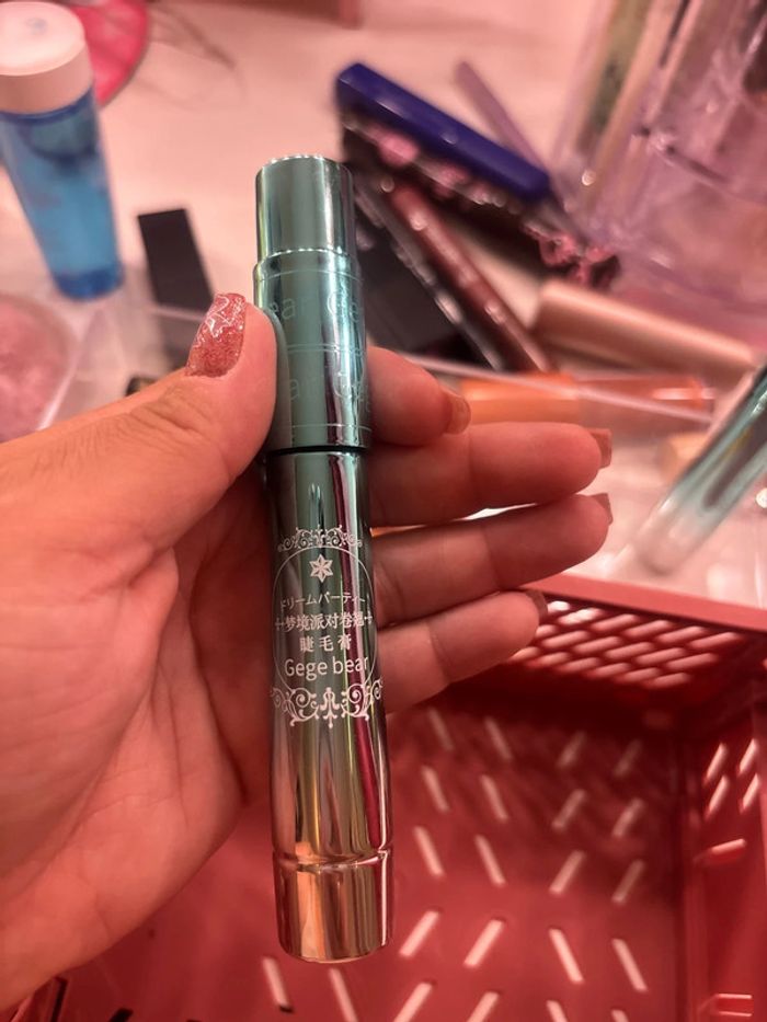 Mascara
