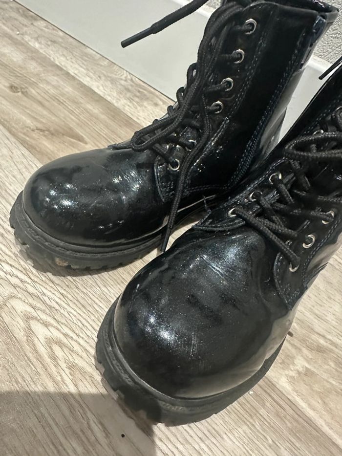 Paire de bottines vernis taille 32 - photo numéro 2
