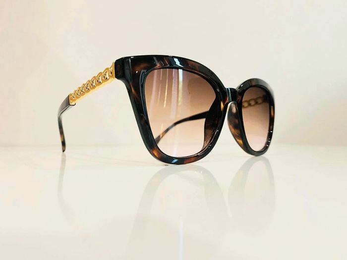 Lunette de soleil femme cats marron écaille verres transparents bras dorés uvprotection catégorie 2 - photo numéro 4