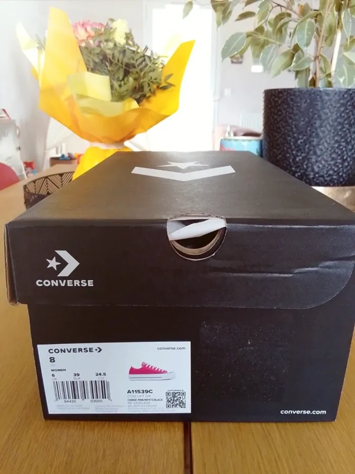 Paire de Converse basses, plateforme, pointure 39, couleur Cerise - photo numéro 3