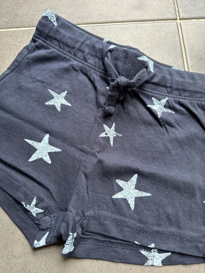 Ensemble lot t-shirt manches courtes lapin et short motif étoiles léger neuf Kiabi bébé garçon - photo numéro 3