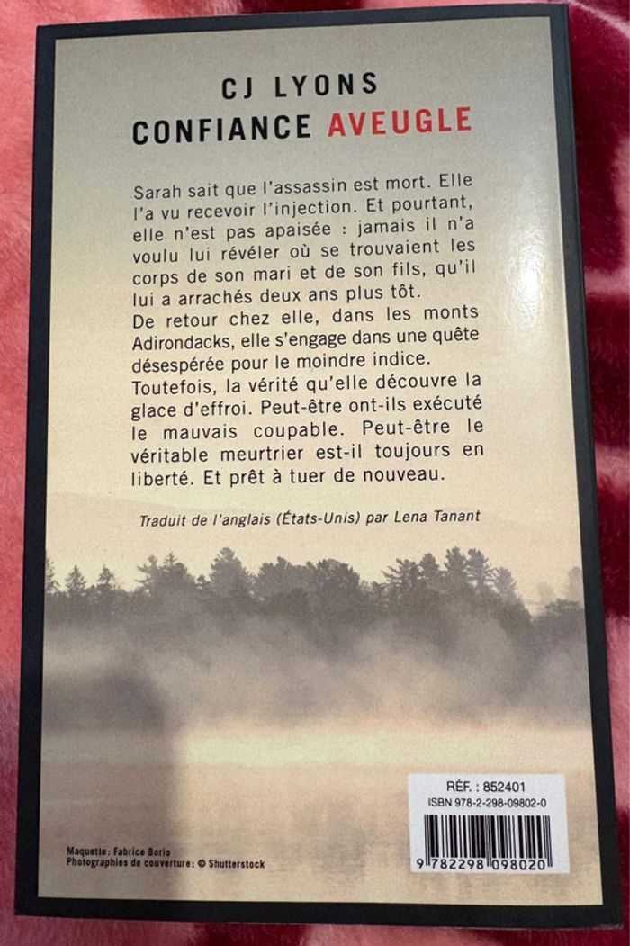 Livre « Confiance aveugle » - photo numéro 2