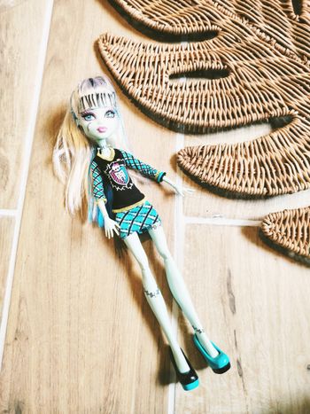 🦇Poupée Monster high Frankie Stein Ghoul spirit pom-pom fan sport