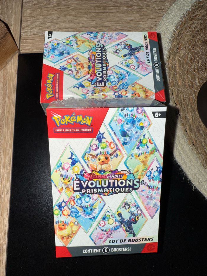 Bundle EV8,5 - Évolutions Prismatiques (Scellé) - photo numéro 4