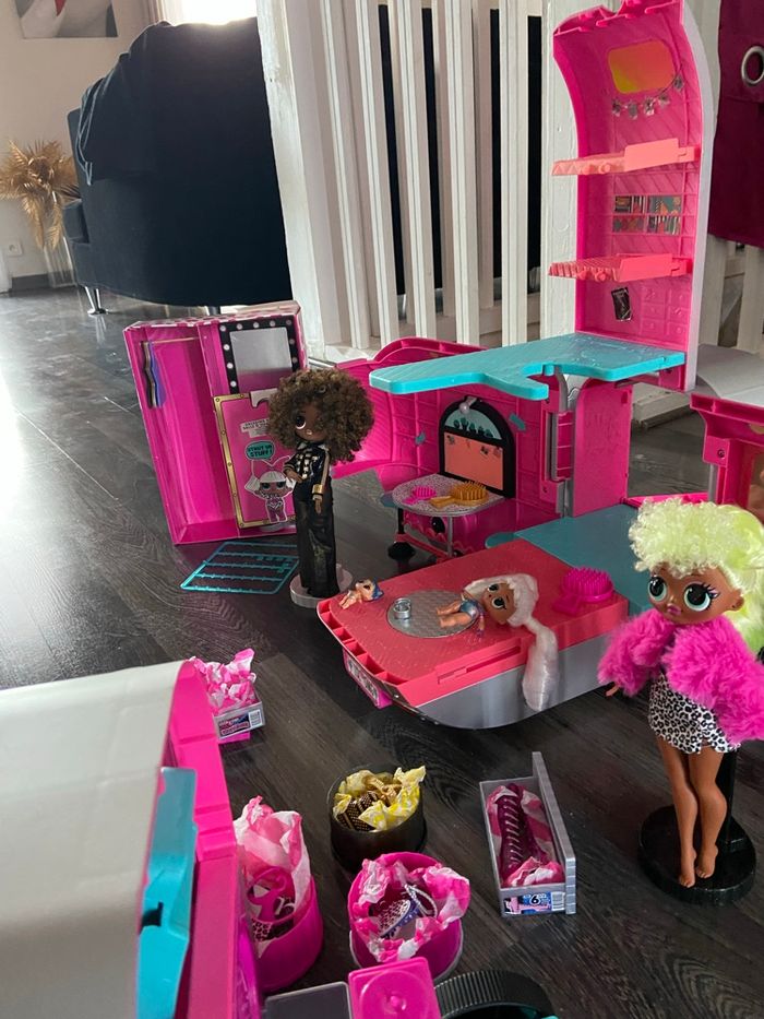 Camping car lol avec poupée et accessoires - photo numéro 7